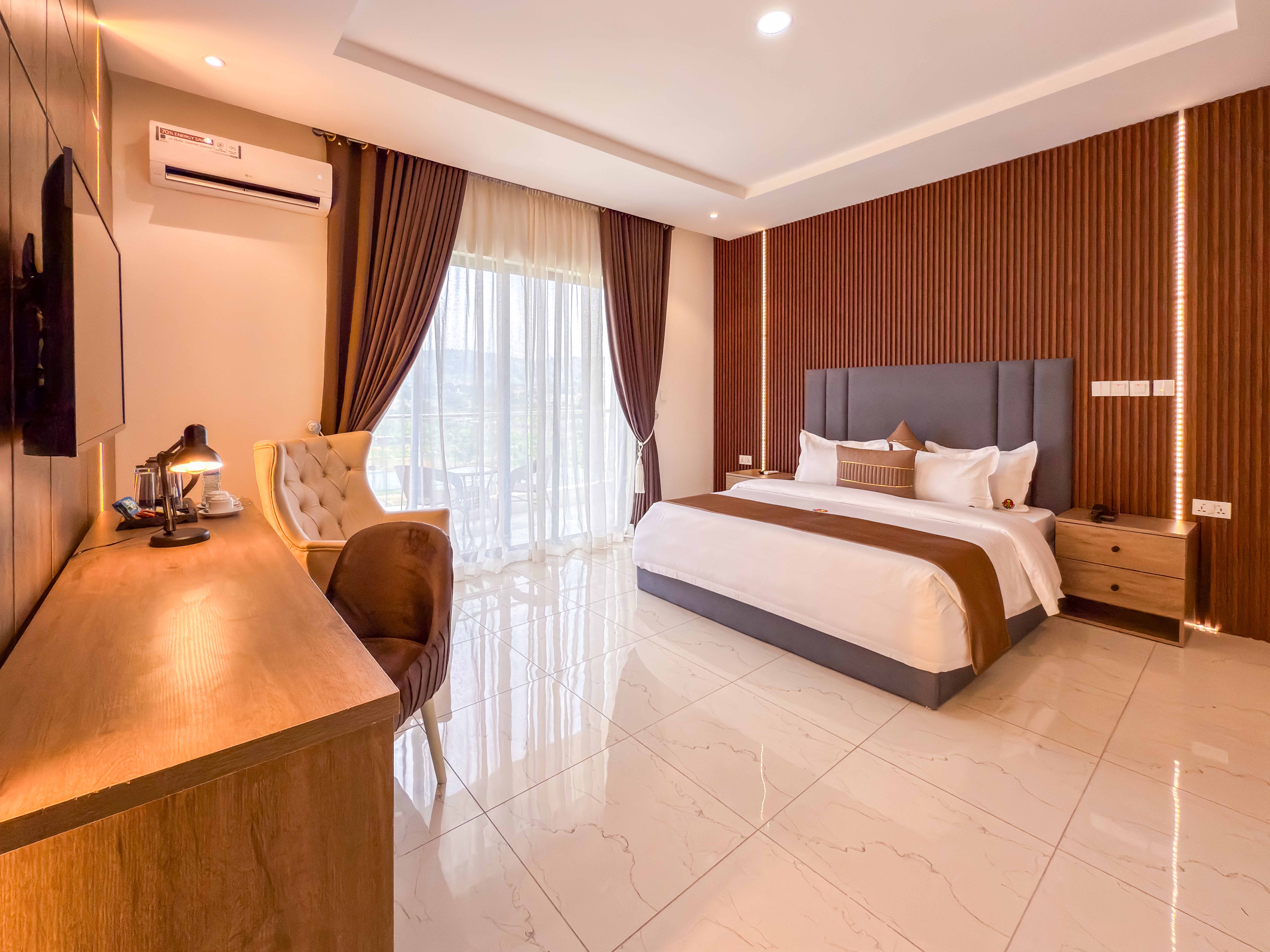 Executive Suite image